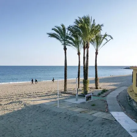 Amazing Apartment In Benalmdena Costa With 1 Bedrooms, Wifi And Outdoor Swimming Pool Apartment *